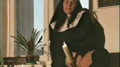 MILF עם ציצים גדולים מלטף זין עם הציצים סרטים כחולים באורך מלא חינם שלה