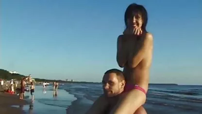 מסיבה סרטי סקס חינם לסביות תאגידית לבלונדינית זנותית מסתיימת עם פיצוץ כנופיות סערה במשרד