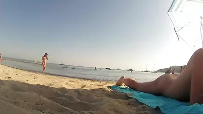 האישה בגדה סקס רומנטי חינם בבעלה עם גברים שלא יודעים על זה.
