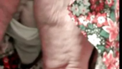 Handjob בלונדינית יפה סקס וידאו חינם בגיל בבית