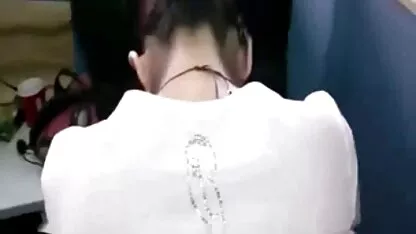 סקס אנאלי עם ג ' יליאן המחליקה מזיין בלונדינית החמודה.