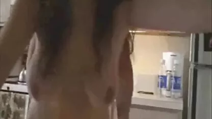 הצבא חזר הביתה ונשף לתוך חור סקס חינם ללא אהובה.