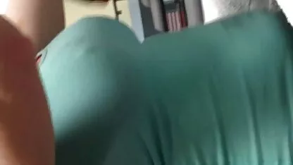 אנשים שחורים בריאים בקהל שוכבים עם בלונדינית צאט פורנו חינם קטנה עם חזה קטן