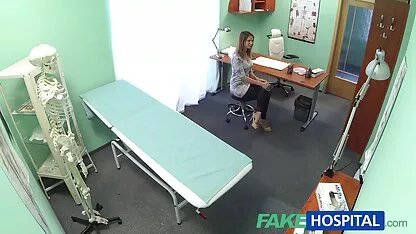 חברים לכיתה מכריחים תלמיד לטגן סקס חינם חדשים