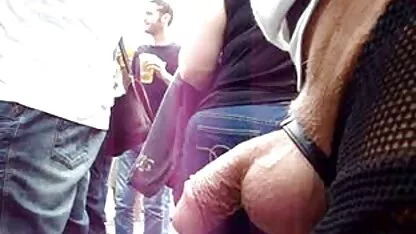 Mukla בוגר מצלמות סקס חינם עם שני בחורים שחורים בסלון