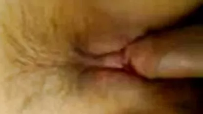 סנדרה סקס כושים חינם מראה תחת חשוף בשירותים ציבוריים.
